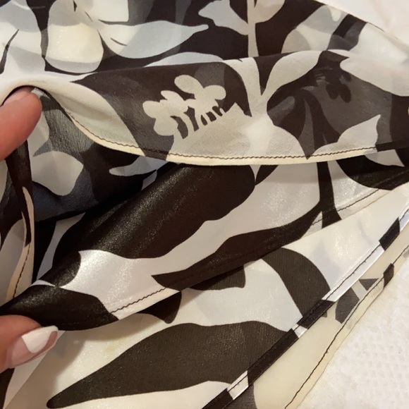 Ann Taylor silk skirt 8p black and white - Picture 2 of 5